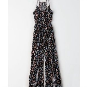 NEW! AEO FLORAL JUMPSUIT JUMPER SIZE SMALL